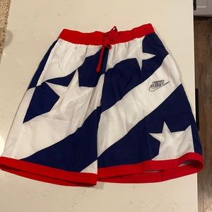 Men’s Nike basketball shorts